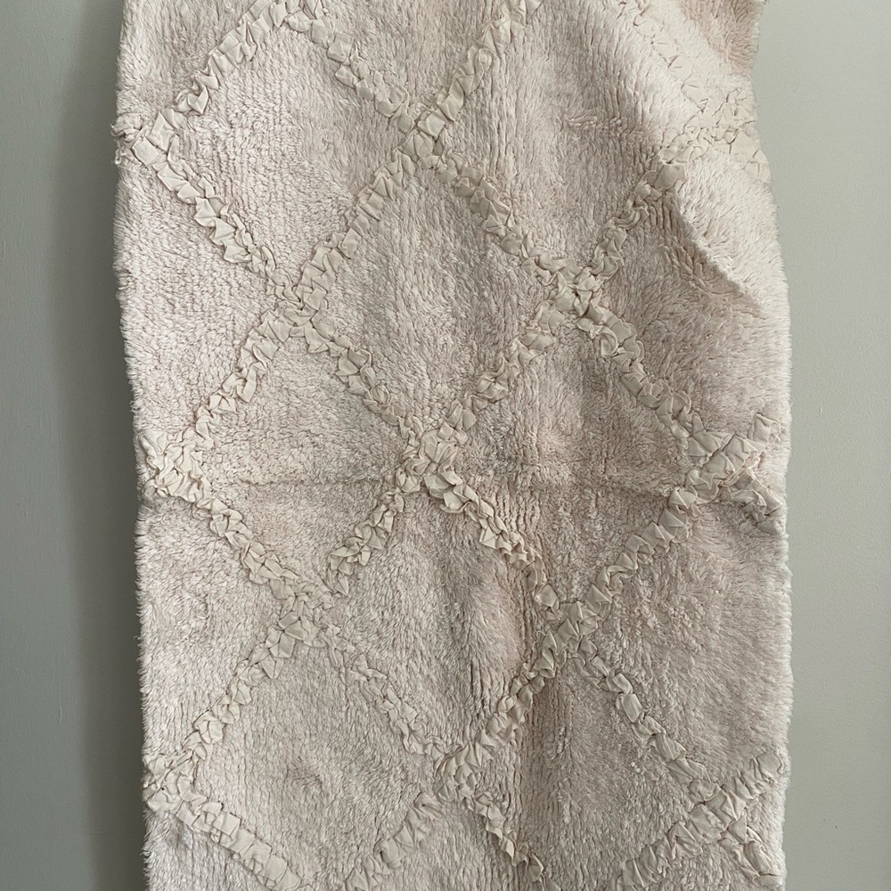 Shabby chic small rug